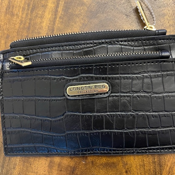London fog croco wristlet NWT - Picture 4 of 4